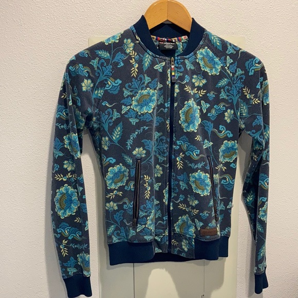 Sherpa Jackets & Blazers - SHERPA Floral Zip Up Jacket Womens Size S